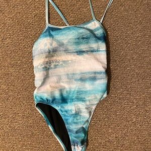 Jolyn onesie 32 Dayno 2 print